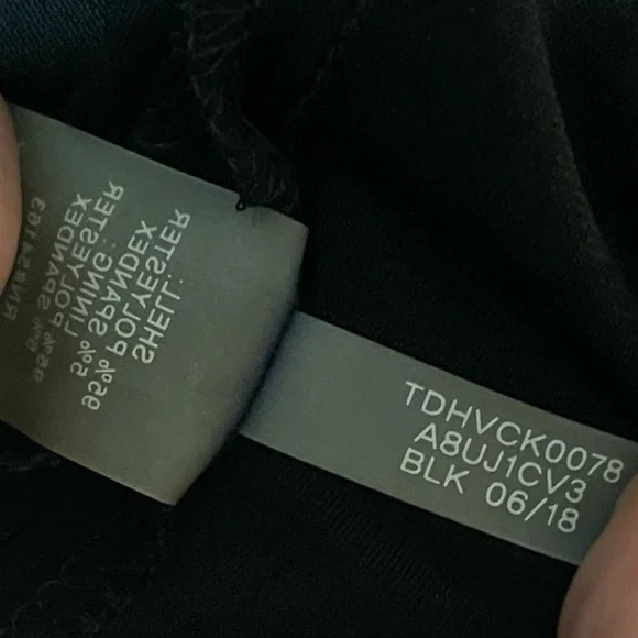 Tommy Hilfiger Black Sleeveless Ruffle V-Neck Jumpsuit Women’s Size 2 Stretchy - Picture 8 of 9